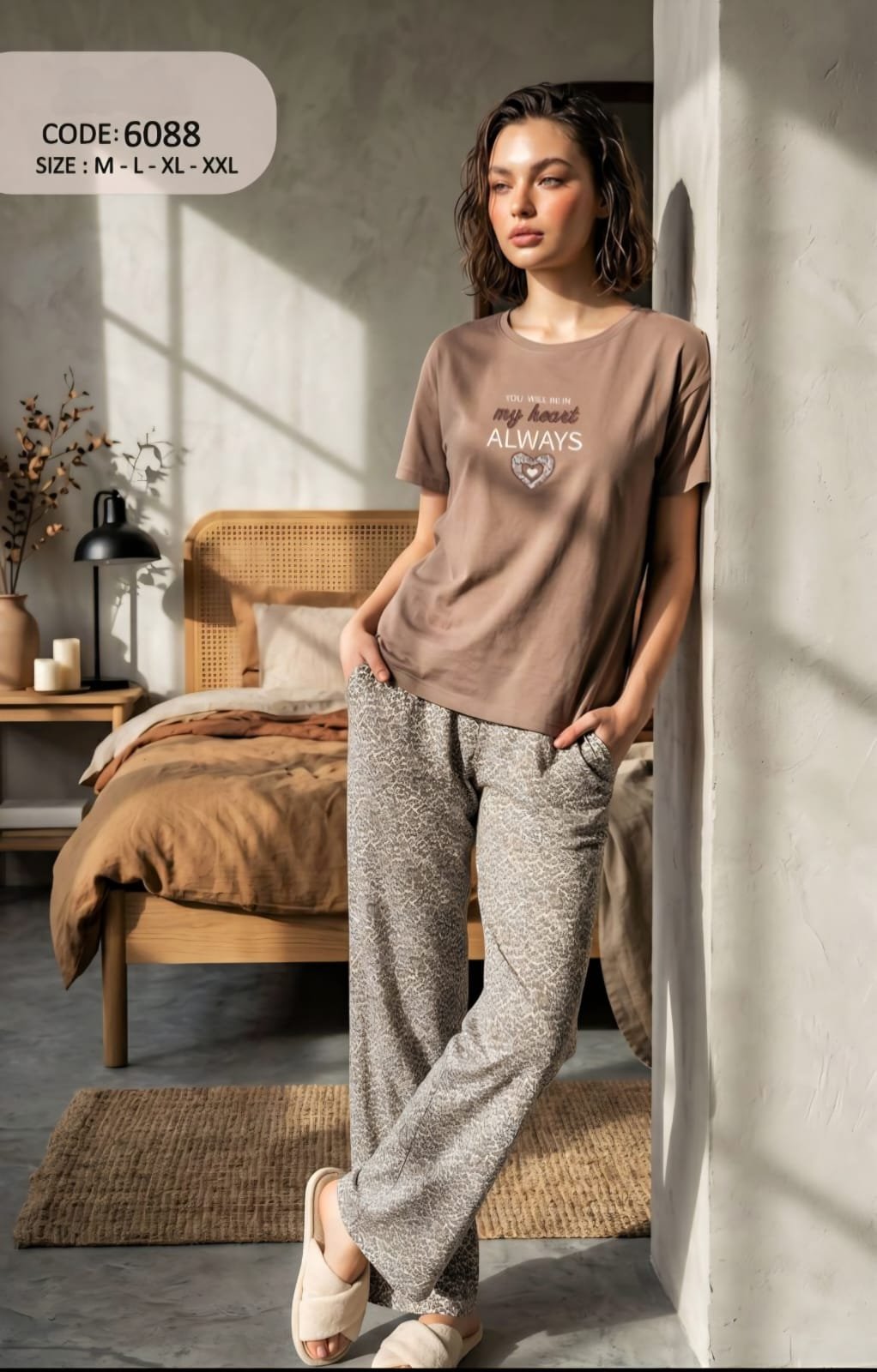 T-shirt and pantalon Pajma