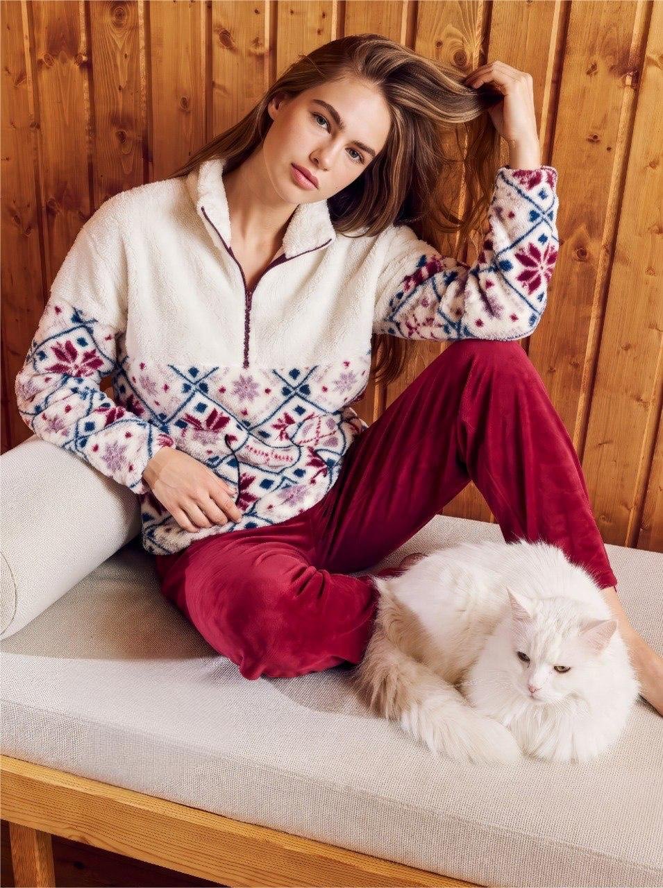 Long sleeve t-shirt and Pants Pajama